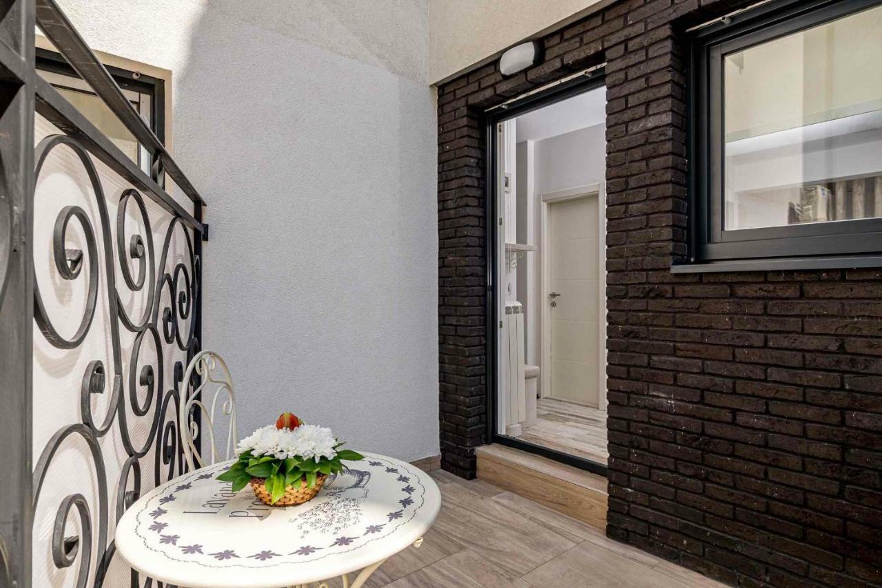 Joli Apartment Belgrade Exterior photo